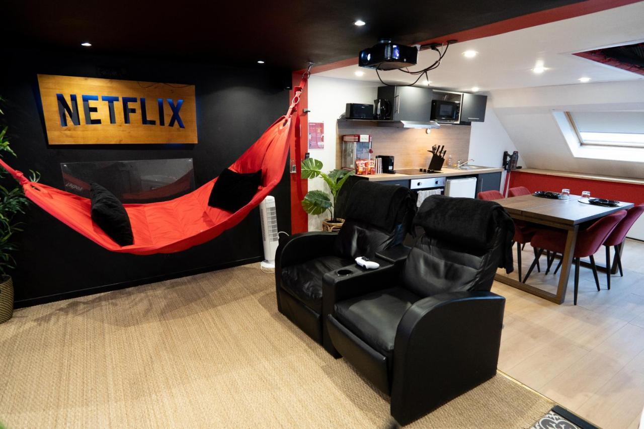 Capsule Cinema - Balneo Cinema Playstation 5 Apartamento