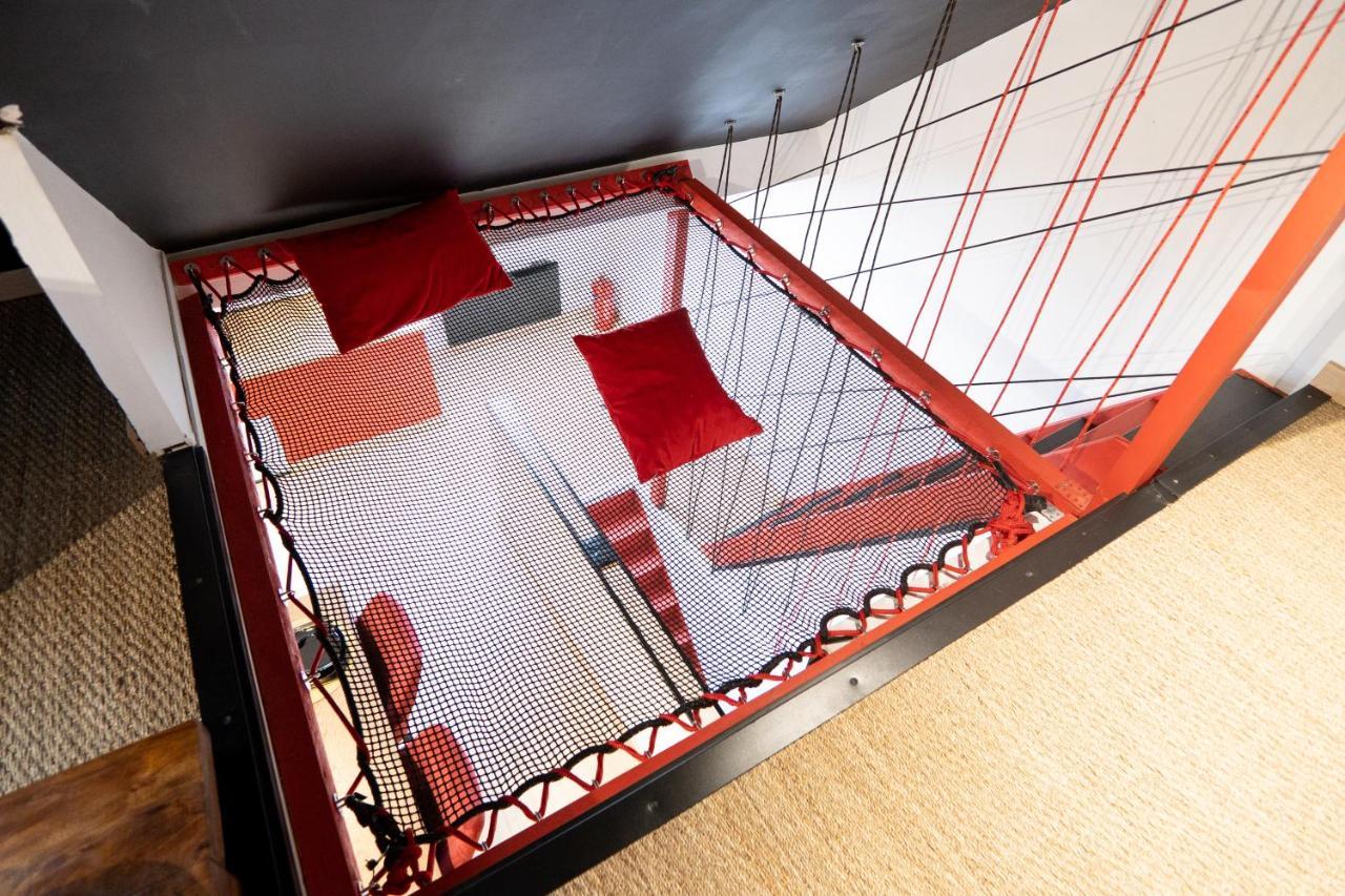 Appartement Capsule Movie Avec Balneo Cinema Playstation 5